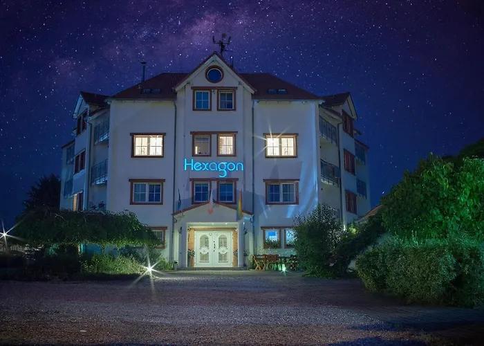 Hexagon Nr 26 アパート